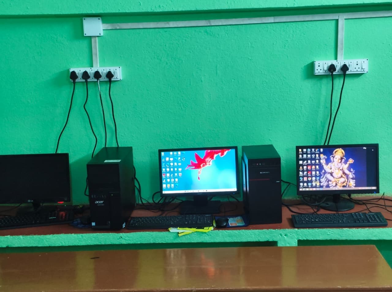 Kids are building toy robots